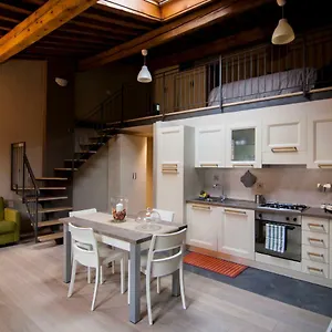 Apartment Sweet In Santa Croce, Florence